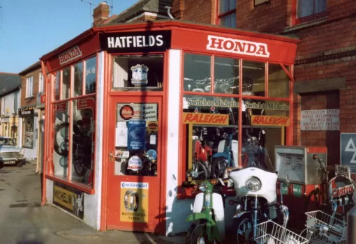 SHOP70S.jpg